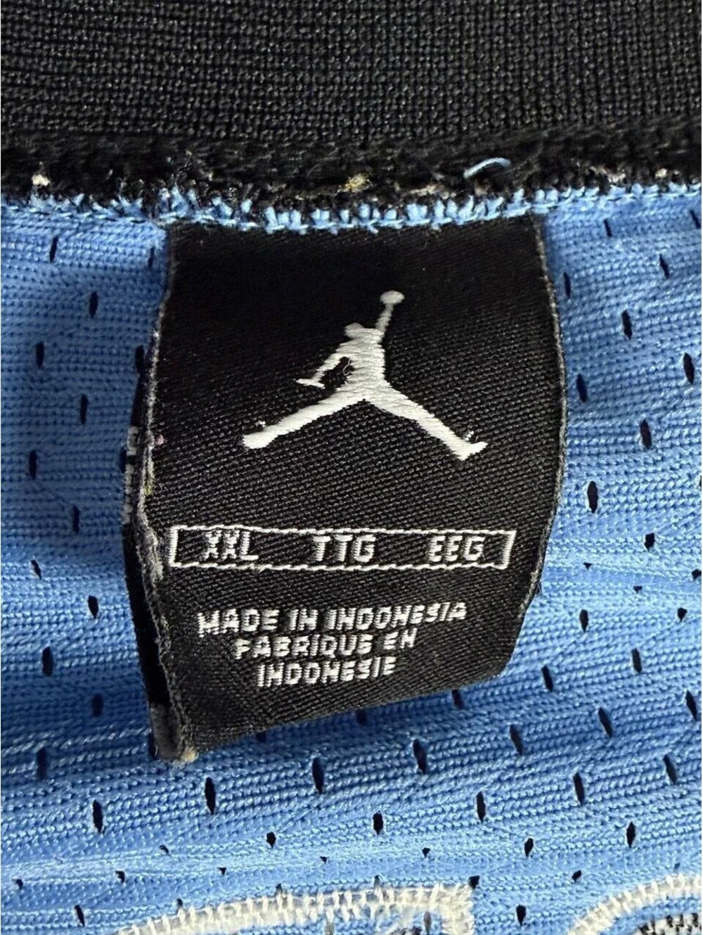 Lot 2 XXL Nike Dri-FIT Shirt + Jordan North Carolina #23 Jersey UNC Blue